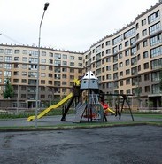 детская площадка в новостройке Дубровка